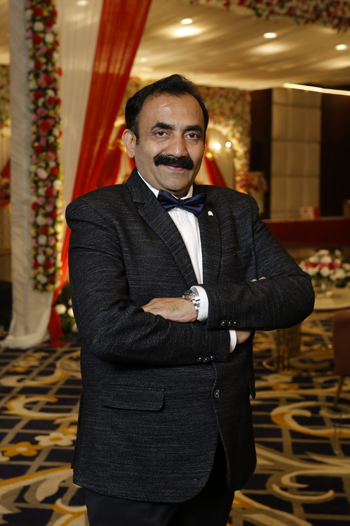 Dr Sanjay Kothari