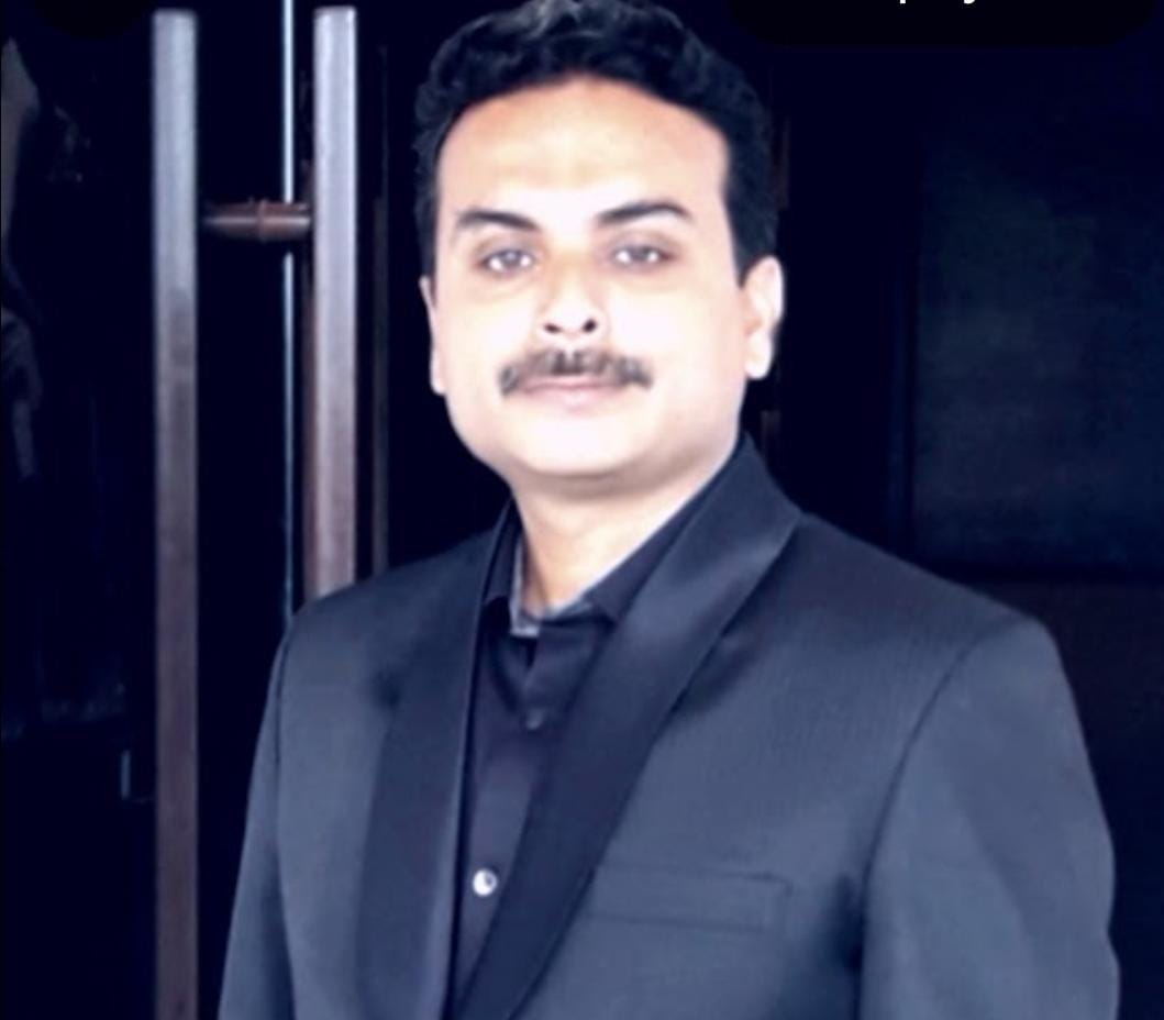 Dr Laxmikant Upadhye