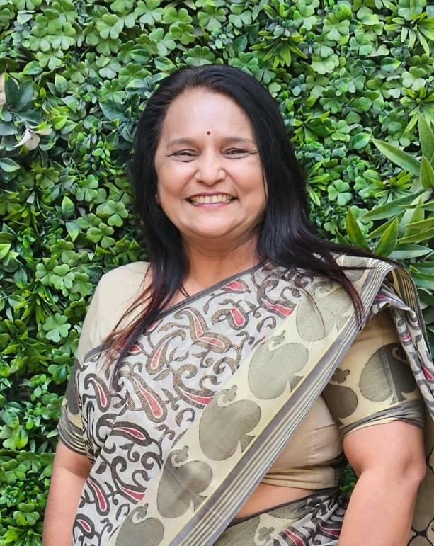 Dr Nisha Shah